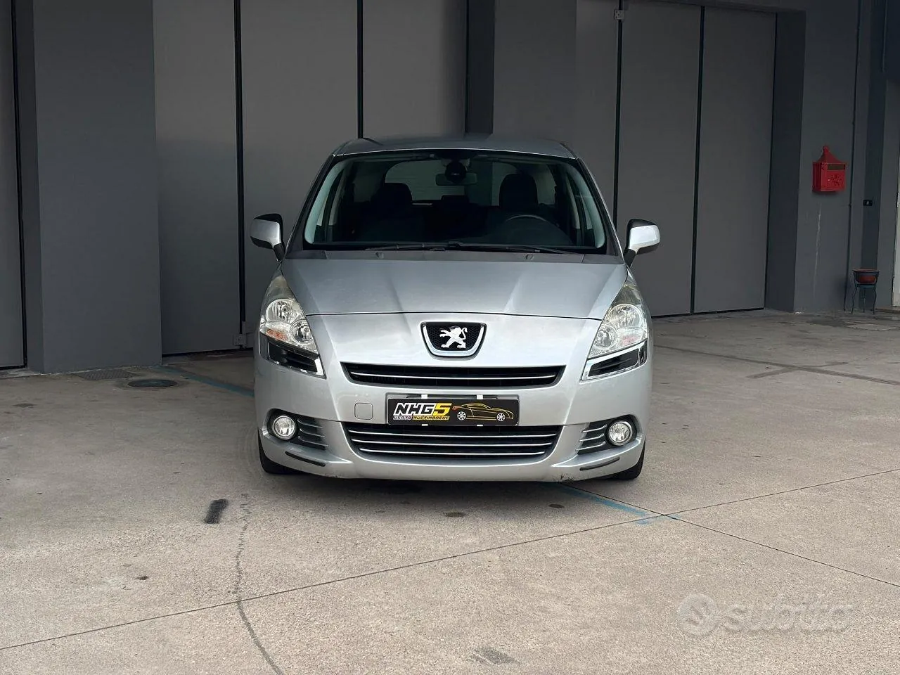 Peugeot 5008 2011 photo 4