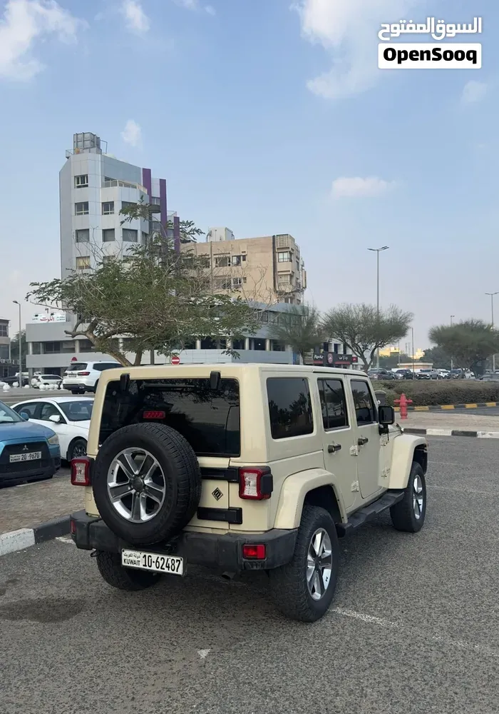 Jeep Wrangler Sahara 2012 photo 4