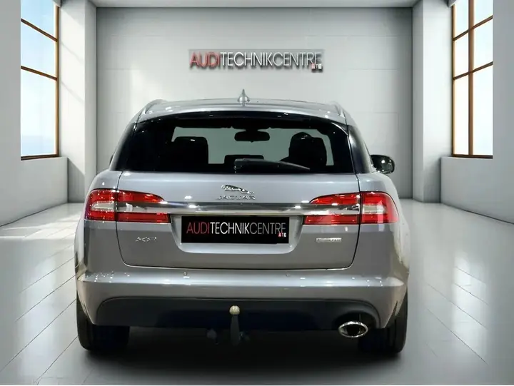Jaguar Xf 2014 photo 4