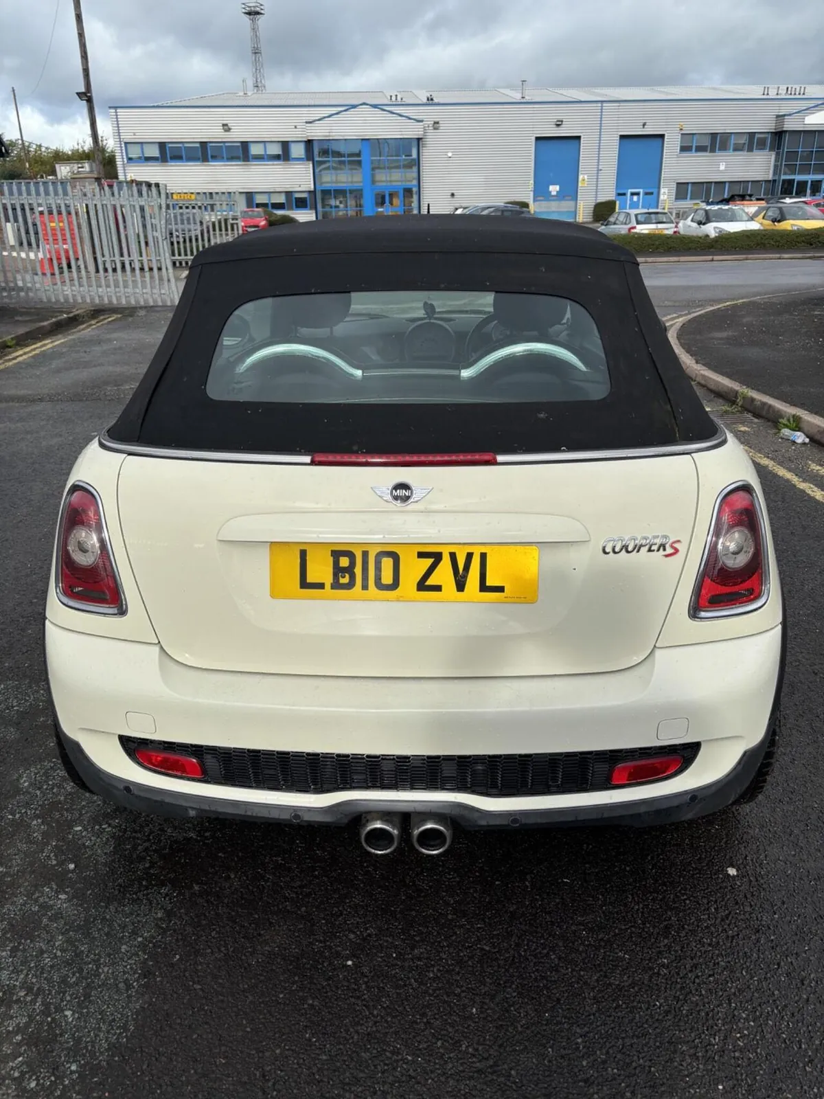 Mini Cooper 2010 photo 2