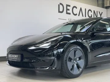 Tesla Model 3 2023 photo 2