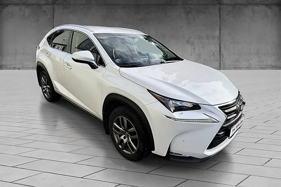 Lexus Nx300H 2016 photo 2