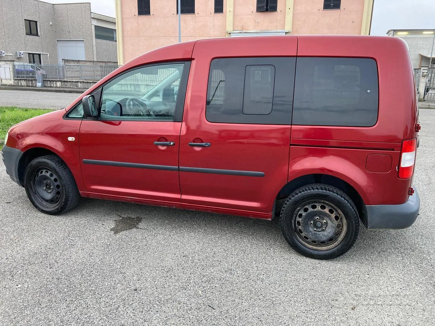 Volkswagen Caddy 2001 photo 2
