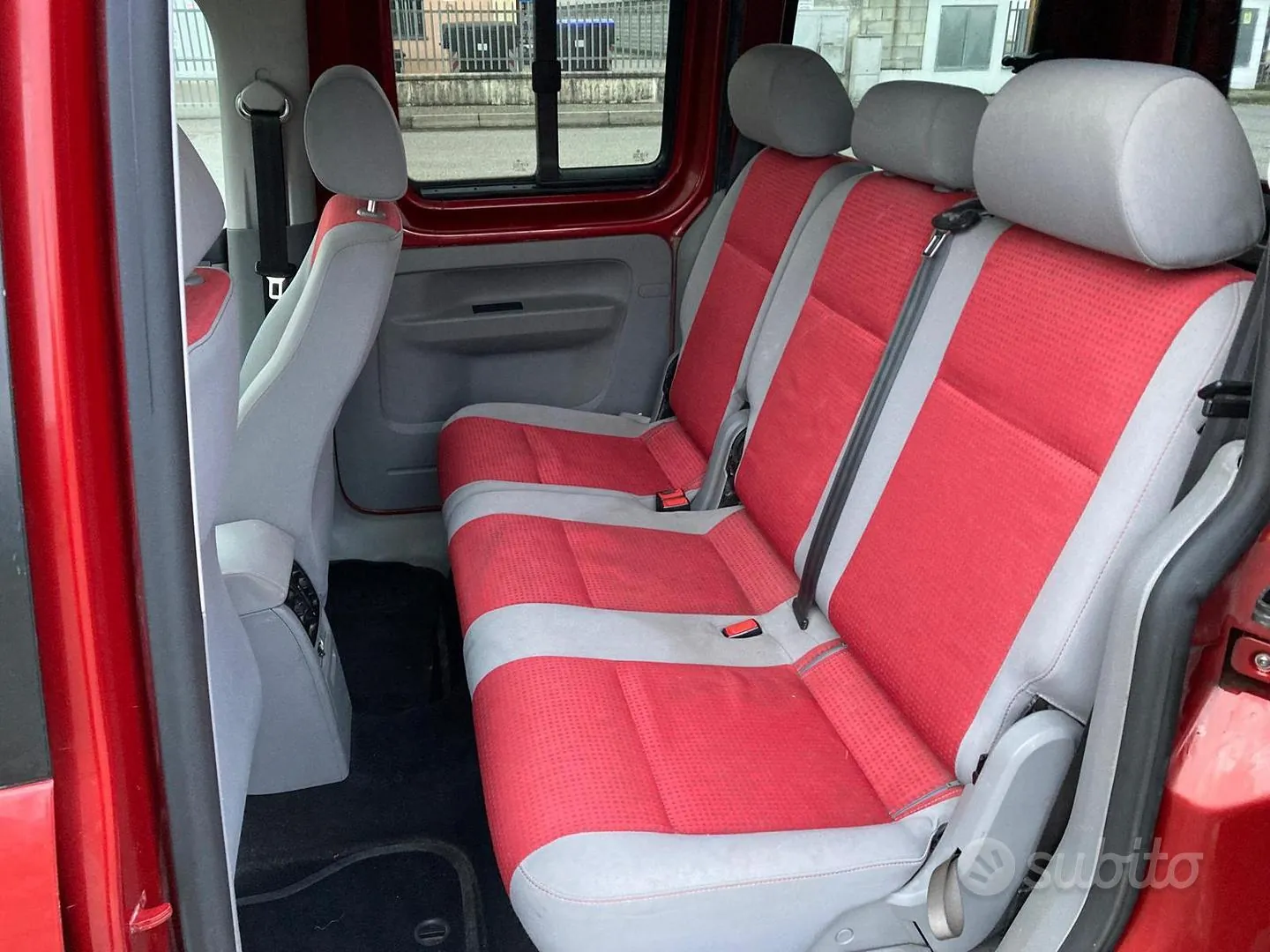 Volkswagen Caddy 2001 photo 3