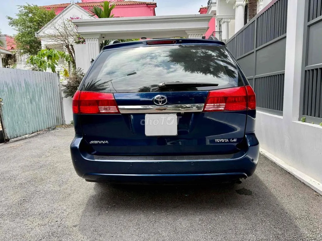Toyota Sienna 2003 photo 3