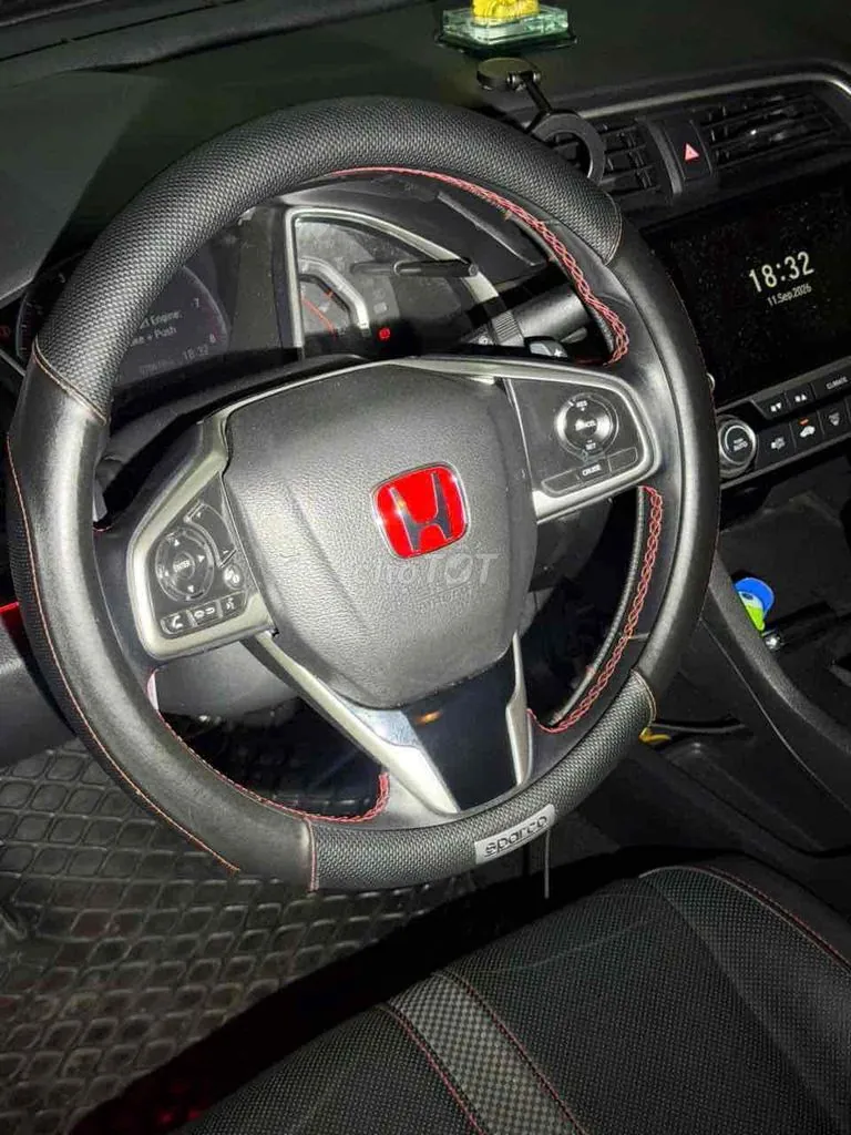 Honda Civic 2019 photo 5