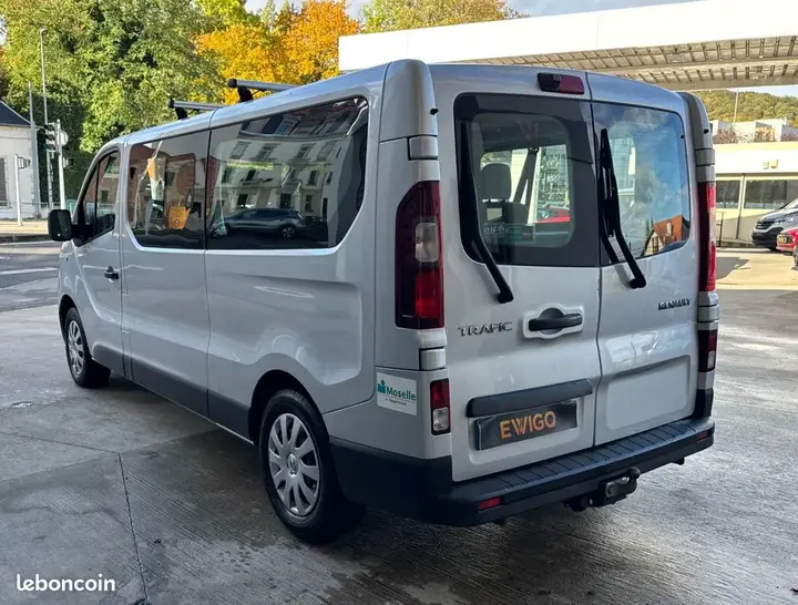 Renault Trafic 2018 photo 5