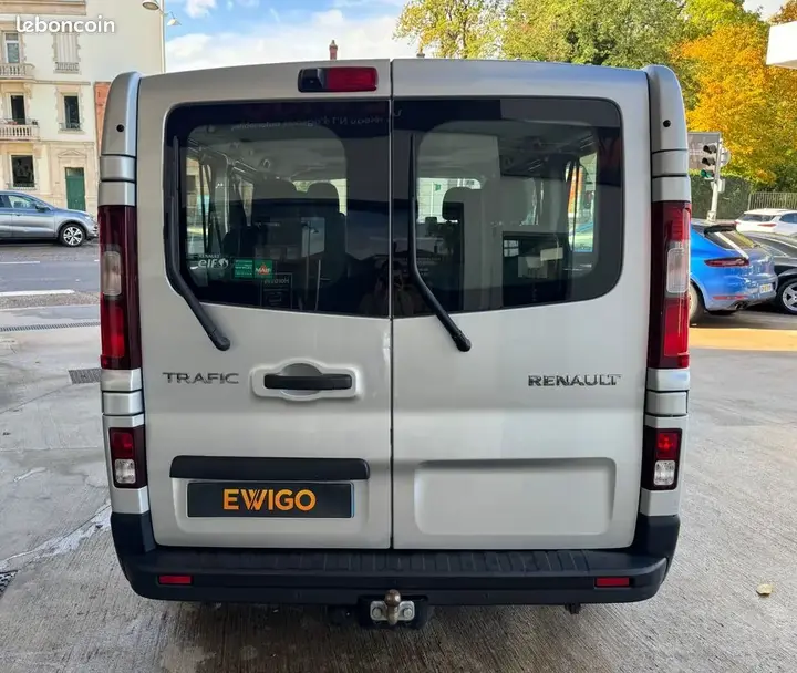 Renault Trafic 2018 photo 4