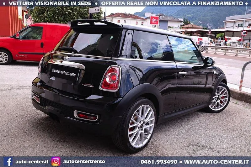 Mini Mini John Cooper Works 2011 photo 3