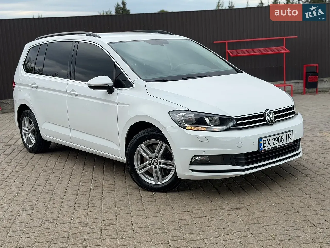Volkswagen Touran 2020 photo 3