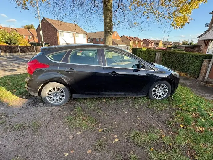 Ford Focus 2011 photo 5