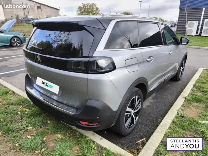 Peugeot 5008 2024 photo 3