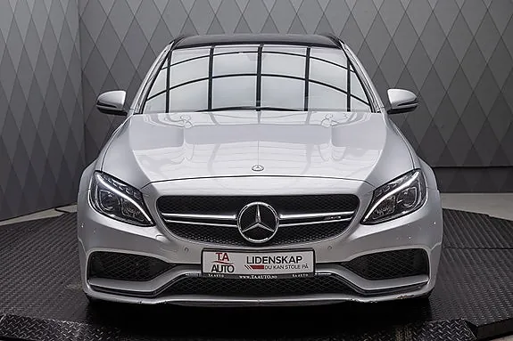 Mercedes-Benz C350 E 2015 photo 2