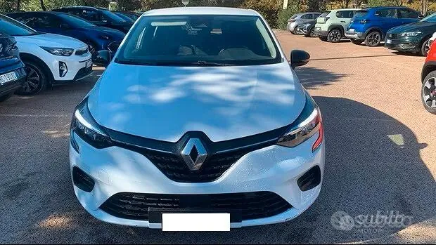 Renault Clio 2023 photo 2