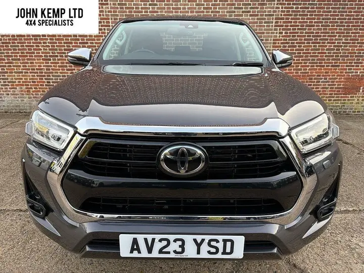 Toyota Hilux 2023 photo 5