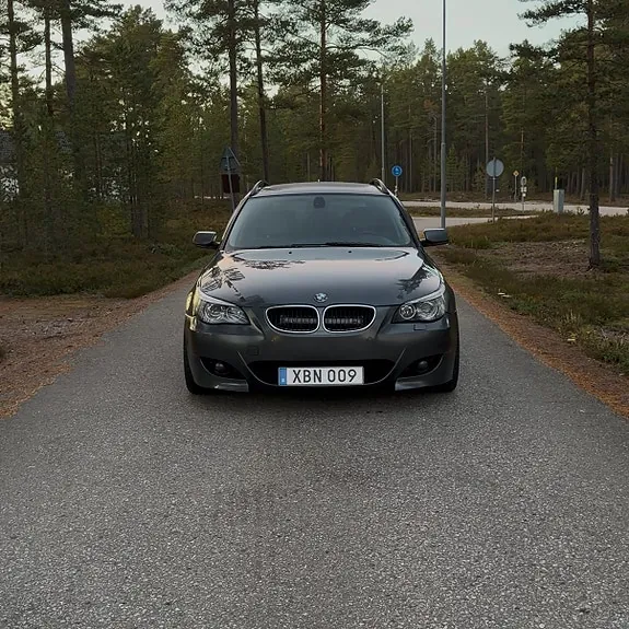 BMW 523I 2006 photo 2