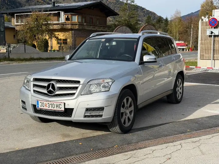 Mercedes-Benz Glk Class 2012 photo 2