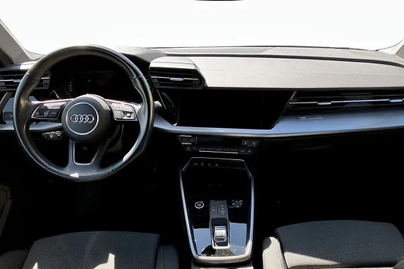 Audi A3 2023 photo 4