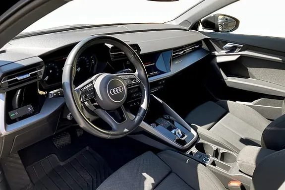 Audi A3 2023 photo 5