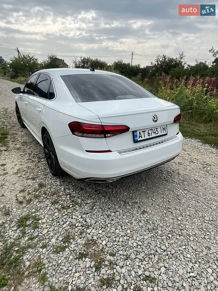 Volkswagen Passat 2021 photo 3