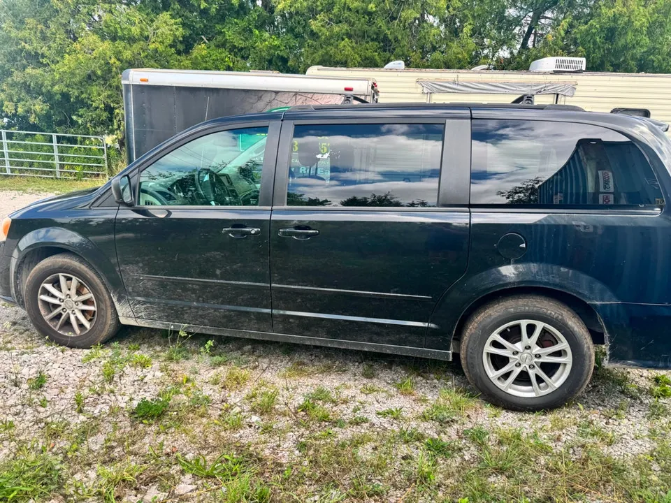 Dodge Grand Caravan 2013 photo 4