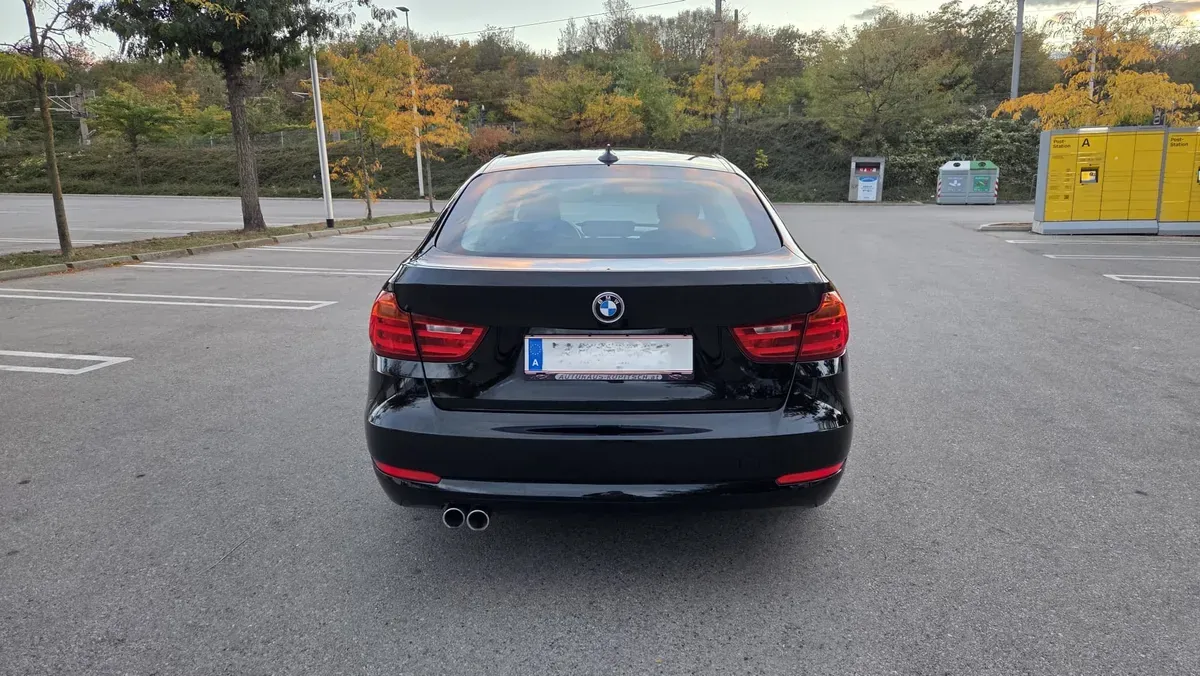 BMW 3 Series 2016 photo 3