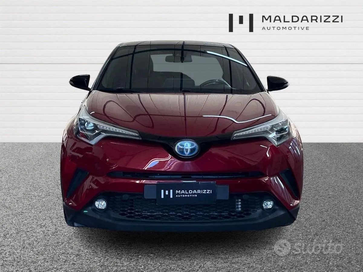 Toyota C-Hr 2018 photo 2