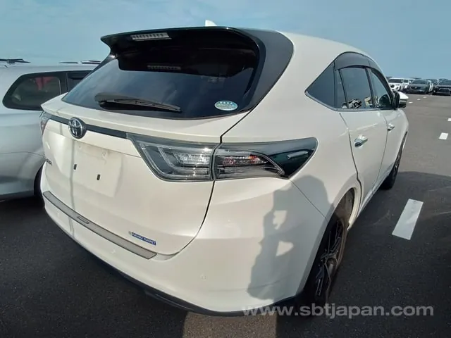 Toyota Harrier 2017 photo 4