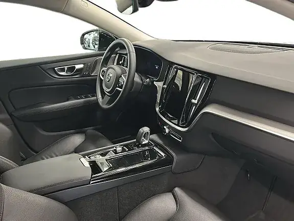 Volvo V60 2025 photo 5