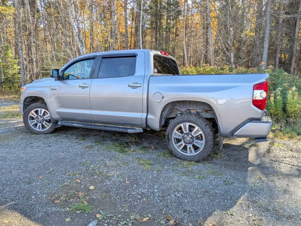 Toyota Tundra 2018 photo 3