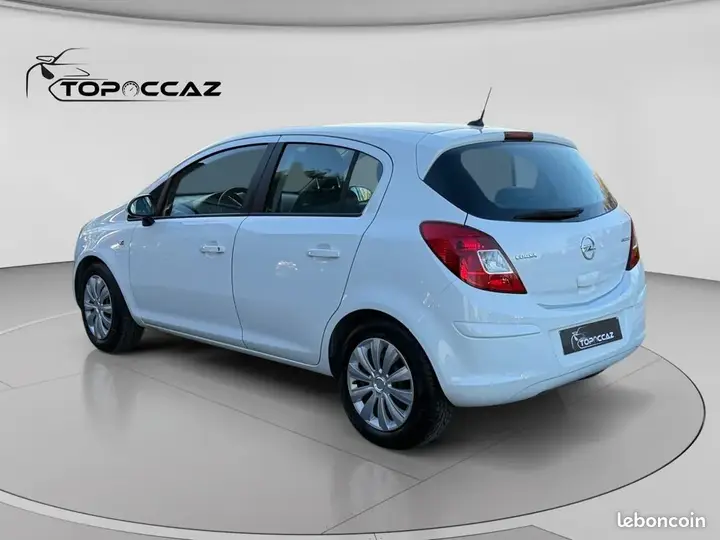 Opel Corsa 2012 photo 3