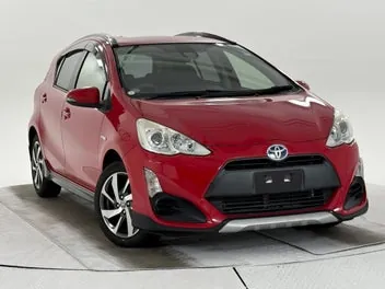 Toyota Aqua 2016 photo 2