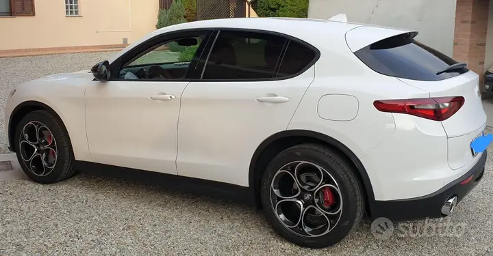 Alfa Romeo Stelvio 2021 photo 3