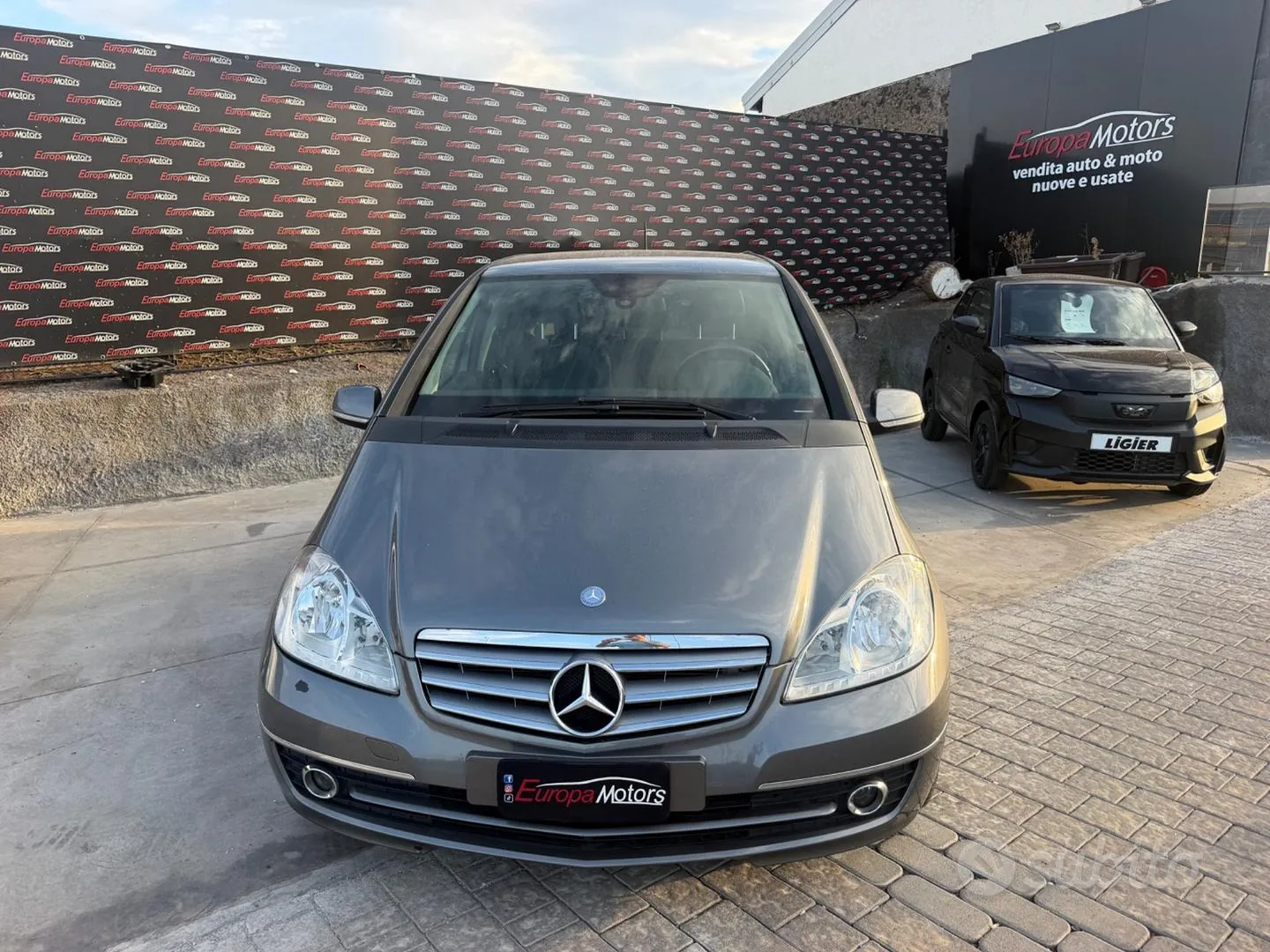 Mercedes-Benz A-Class 2010 photo 3