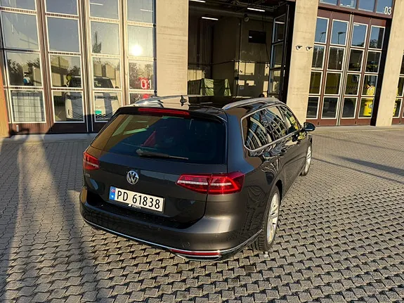Volkswagen Passat 2018 photo 5