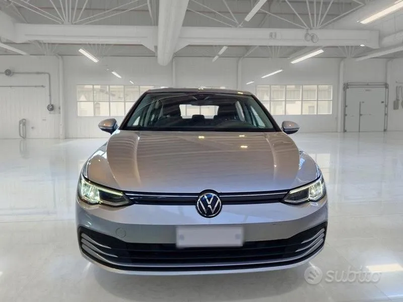 Volkswagen Golf Viii 2021 photo 2