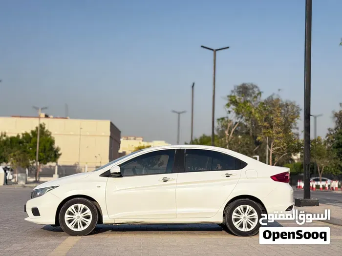Honda City 2019 photo 2