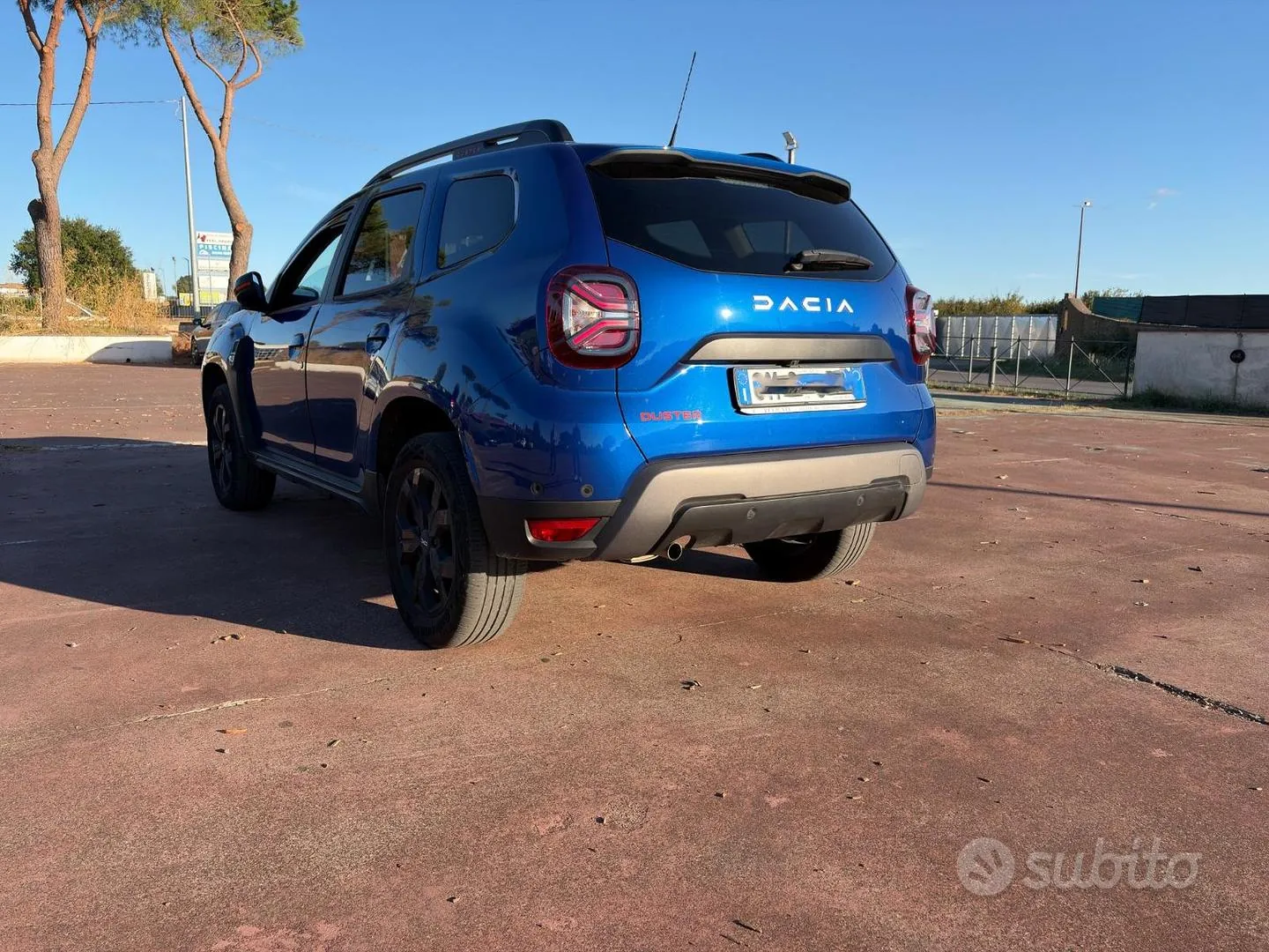 Dacia Duster 2023 photo 2