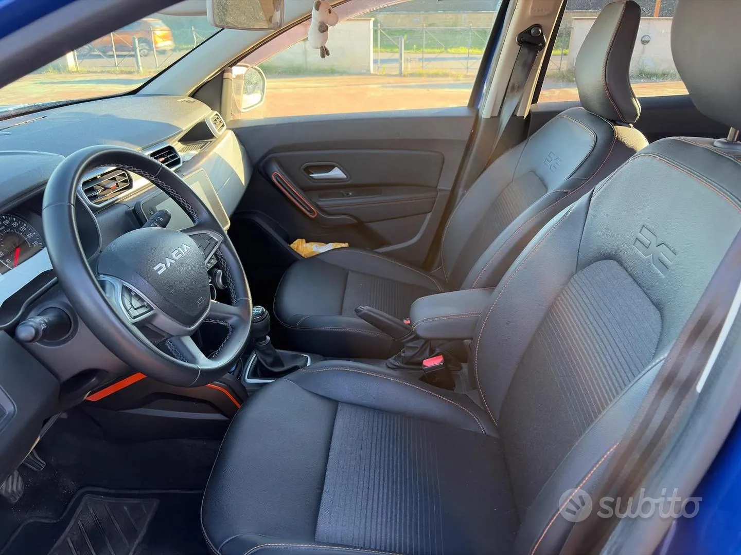 Dacia Duster 2023 photo 3