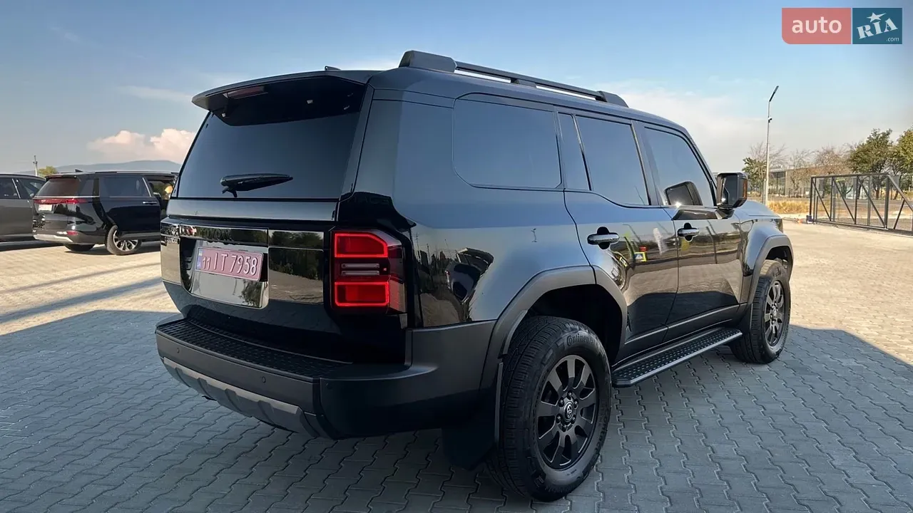 Toyota Land Cruiser Prado 2025 photo 3
