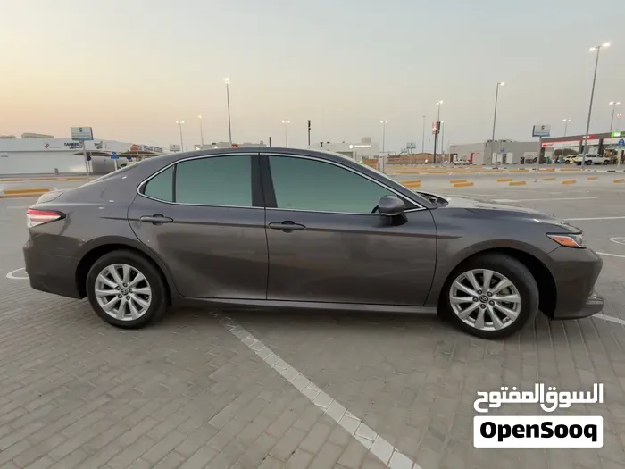 Toyota Camry 2018 photo 4