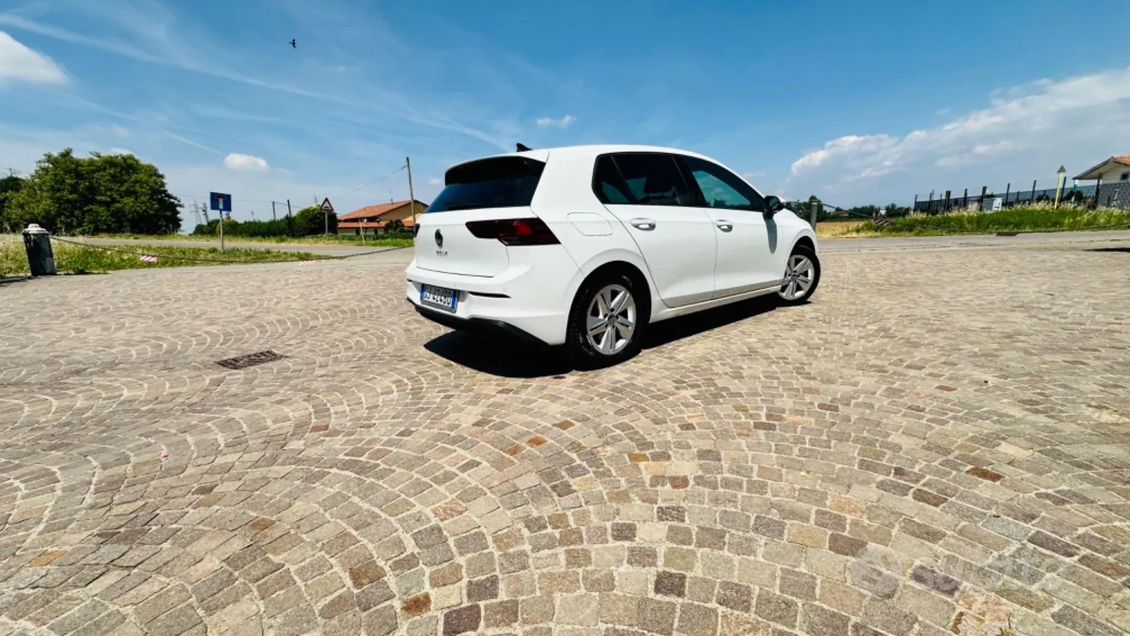 Volkswagen Golf 2022 photo 3