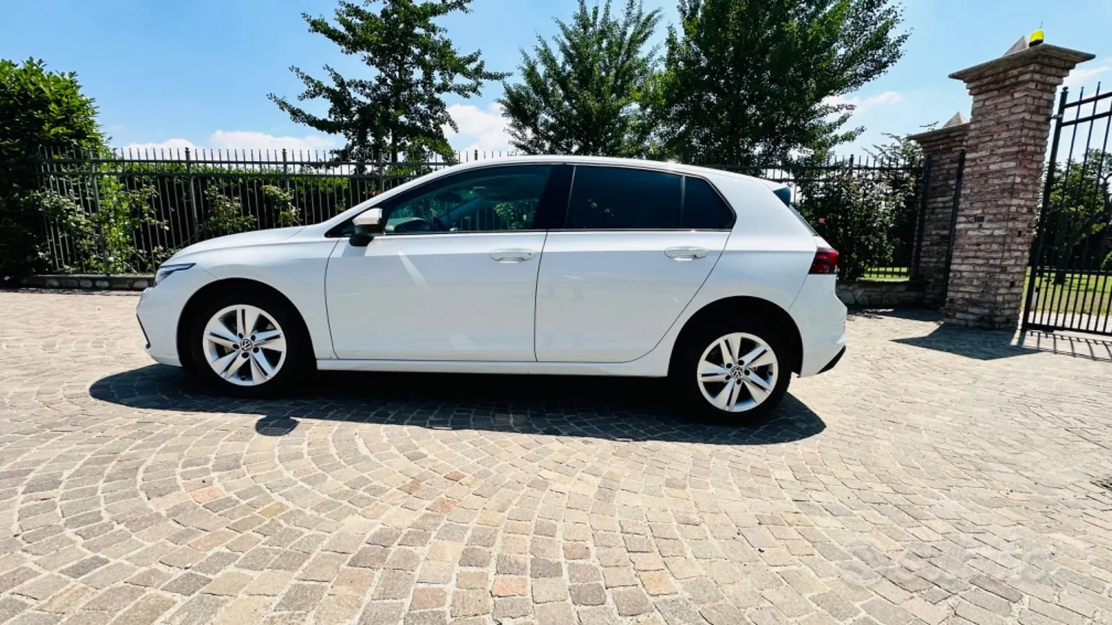 Volkswagen Golf 2022 photo 4