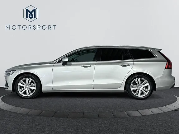 Volvo V60 2019 photo 2