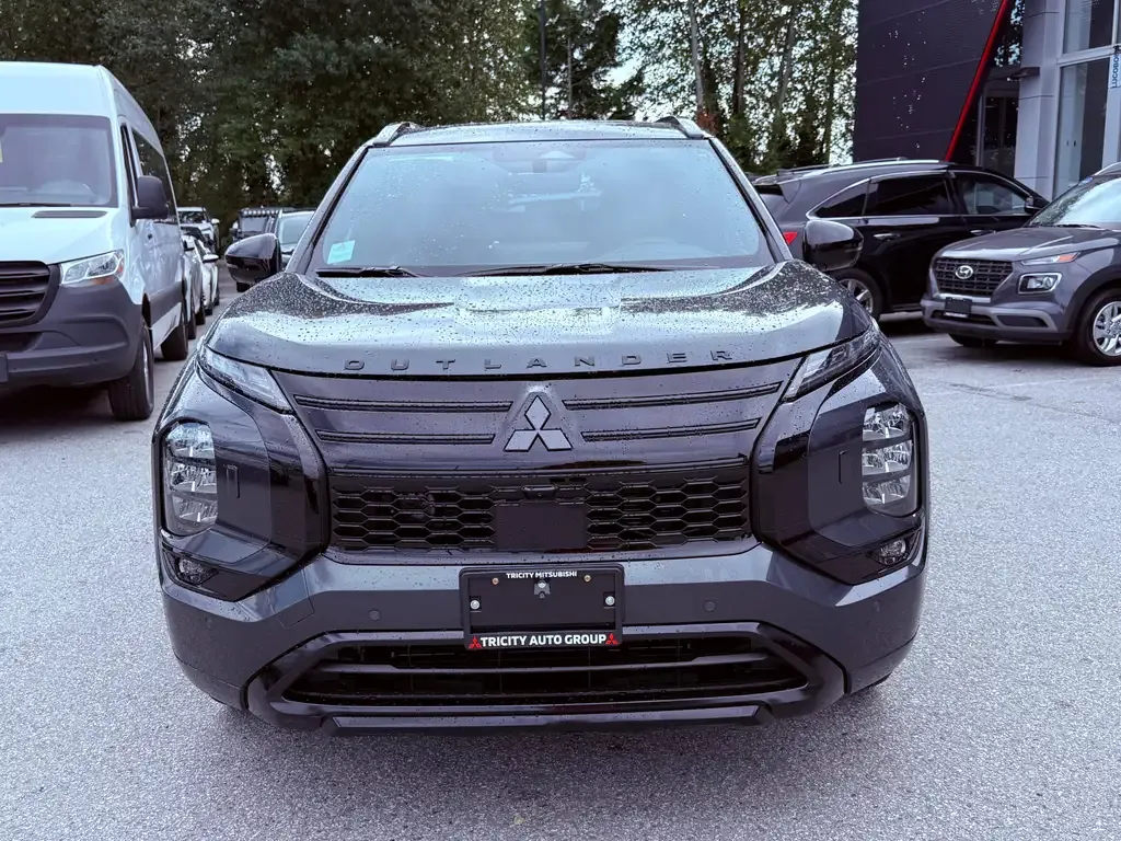 Mitsubishi Outlander 2026 photo 3