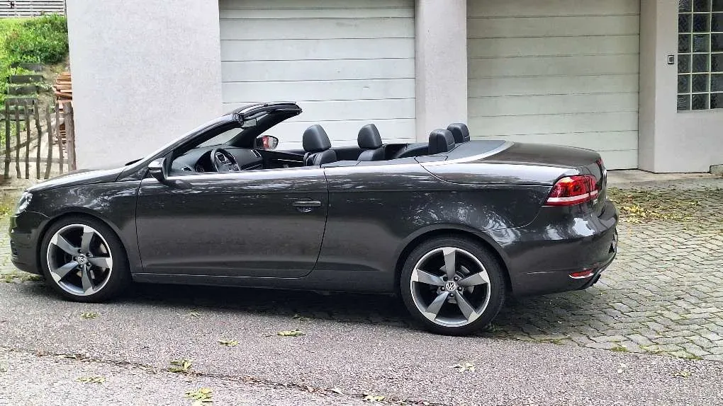 Volkswagen Eos 2011 photo 2