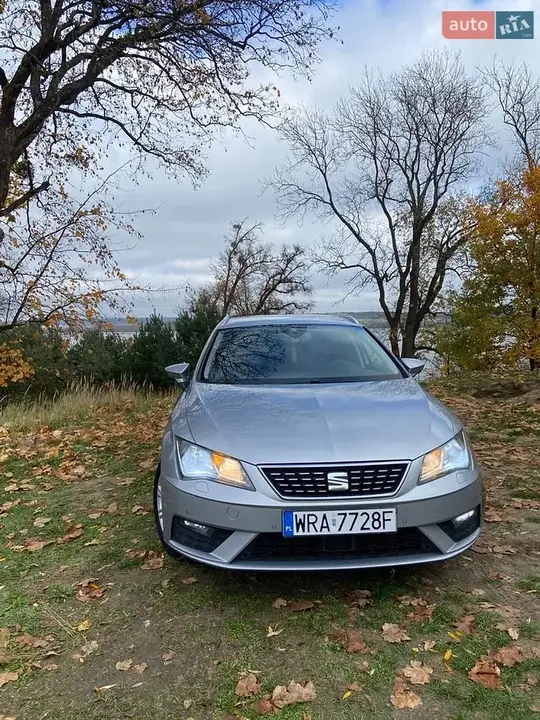 Seat Leon 2019 photo 2