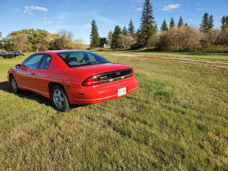 Chevrolet Monte Carlo 1997 photo 3