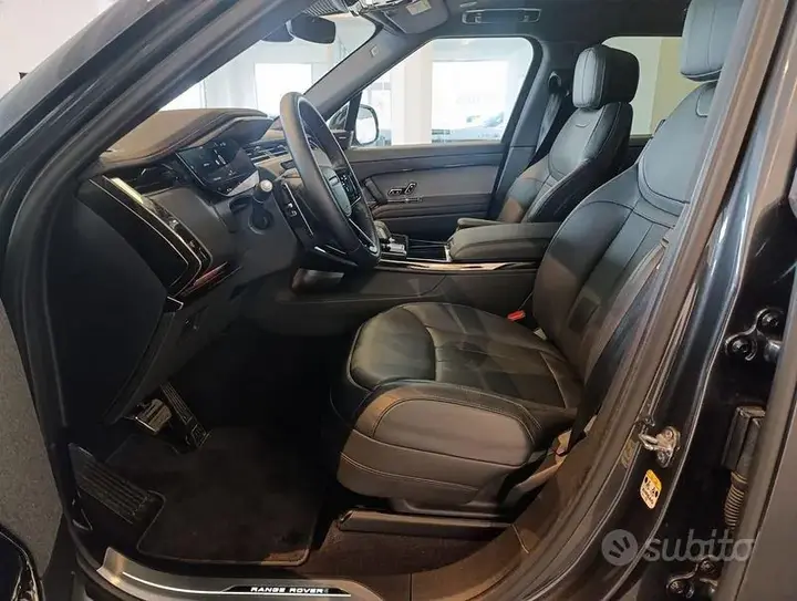 Land Rover Range Rover Sport 2025 photo 3