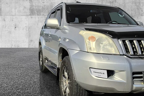 Toyota Land Cruiser 2005 photo 2